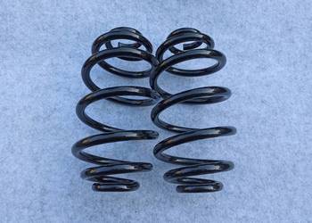 Sprężyna zawieszenia tył dla Audi A6 4B2 C5 RJ5552