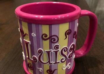 Kubek plastikowy z imieniem.