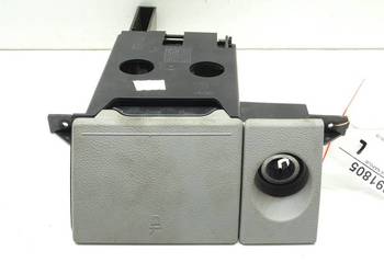 UCHWYT NA NAPOJE VW TRANSPORTER T5 03-15 Van (minibus) KUBKI