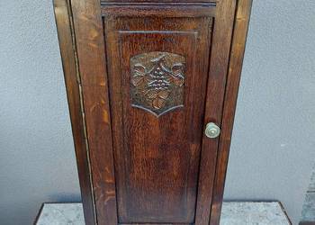 Stara szafka wisząca pełny rzeźbiony front apteczka F065