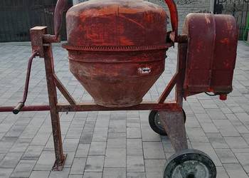 Sprzedam betoniarkę 200 dmc3