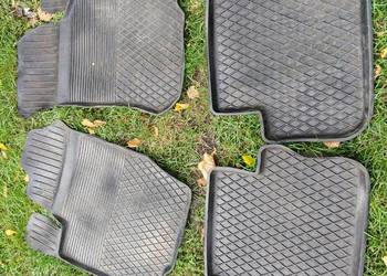 Dywaniki gumowe  ford focus mkl