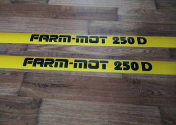 Naklejka na maskę Farm-Mot 250D naklej Far-Mot Farm Mot Farm