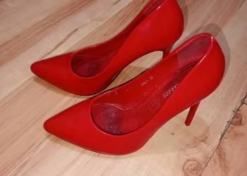 buty damskie 37 szpilki, na obcasie 10cm czerwone używane