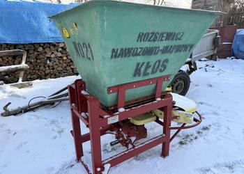 Rozsiewacz nawozowy kłos motyl do wapna soli