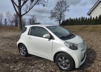 TOYOTA IQ