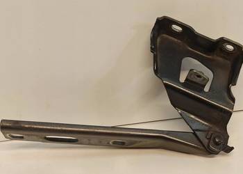 Zawias maski prawy AUDI A4 B8 8K0823302D