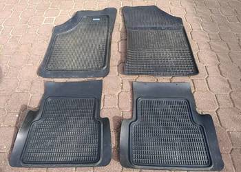 Dywaniki gumowe Fiat Albea / Siena / Palio – komplet 4 szt.