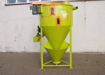 MIeszalnik pasz, 1200 kg