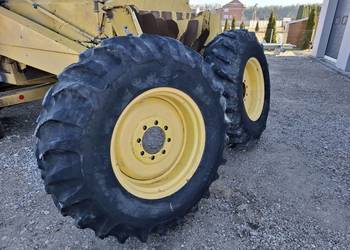 Koła opony felga 18.4-30 New Holland Claas John Deere