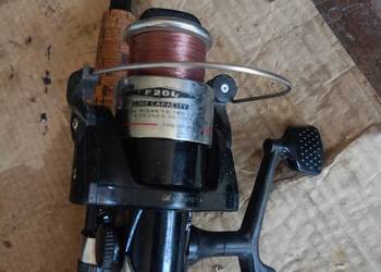 Kołowrotek Golden F20L  wysyłka