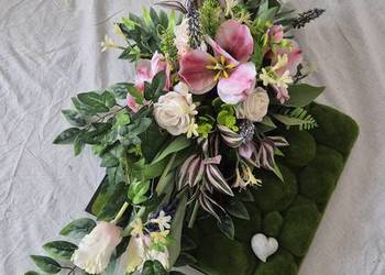 Dekoracja nagrobna. Stroik na cmentarz.