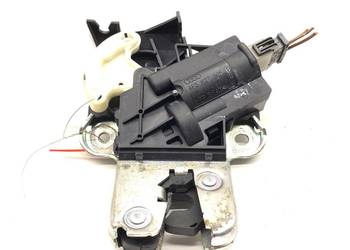 ZAMEK KLAPY TYŁ VW PASSAT B6 Sedan/Limuzyna 4F5827505D 05-10