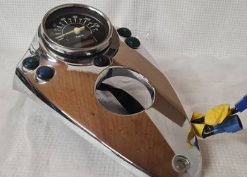 Suzuki Intruder 125 obudowa licznika chrom