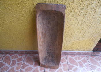 Zabytkowa niecka antyk