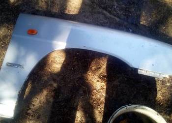 Błotnik przedni prawy DAEWOO NUBIRA srebrny