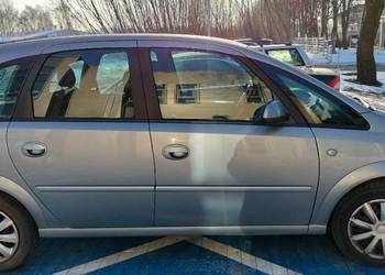 Opel Meriva w automacie