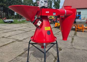 Separator ziarna M 502 POM Augustów w Rad-Masz Opoczno (wialnia, młynek)