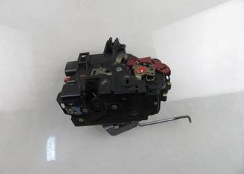 ZAMEK PRAWY TYLNY AUDI A4 B6 8E0839016C