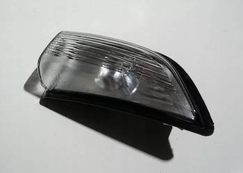 VOLVO XC60 prawy kierunkowskaz lusterko OE 31217289