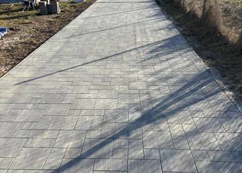 Układanie kostki brukowej, usługi brukarskie, minikoparka i wywrotka 3,5t