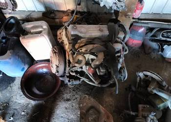 FORD SIERRA 1.8 D TD SILNIK POMPA WTRYSKOWA WSPOMAGANIA GŁOWICAROZRUSZNIK