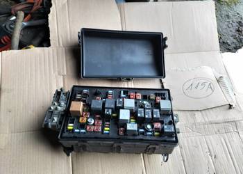 OPEL INSIGNIA A 13222782 SKRZYNKA BEZPIECZNIKÓW PRZEKAŹNIKÓW PRZEKAŹNIK