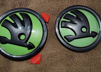 Emblematy Skoda Komplet PRZÓD + TYŁ Czarno-Zielone 90mm/80mm NOWE