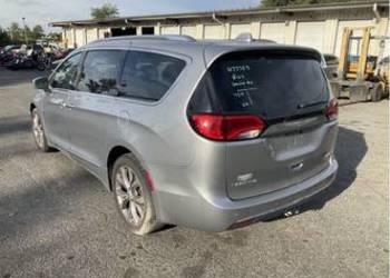Chrysler Pacifica Limited