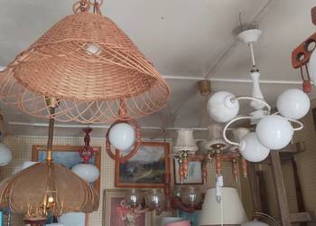 Lampy sufitowe zylandory oraz lampki pokojowe nocne.