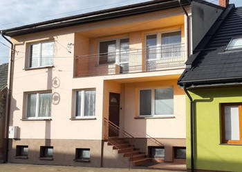 Do remontu, przestronny, z budynkami gosp