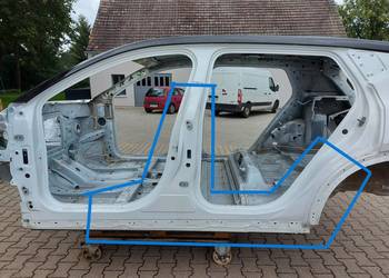 RENAULT Scenic E-Tech V 5 Słupek próg lewy BIXUI