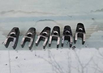 Mocowanie łapka wtryskiwacza mercedes w210 3.2 cdi