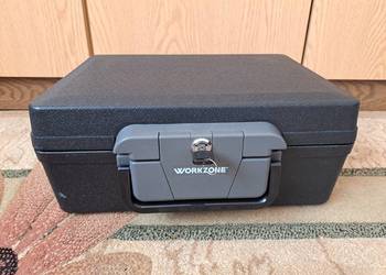 Sejf walizkowy Workzone XYZ608 - wodoodporny, ognioodporny, format A4