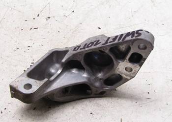 ŁAPA PODPORA SILNIKA 1.0 BOOSTERJET SUZUKI SWIFT VI MK8 31400