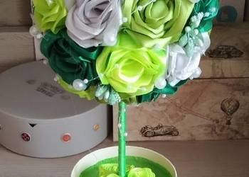 Zielone drzewko w różyczek stroik na prezent - handmade