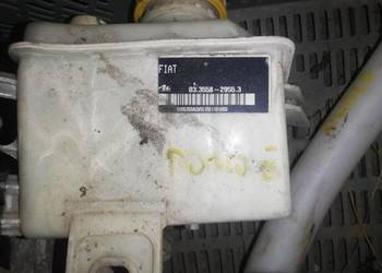 Fiat Doblo Zbiornik płynu hamulcowego 03.3558-2955.3 Fiat Doblo Zbiornik płynu hamulcowego 03.3558-2955.3