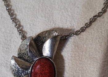 Naszyjnik oksydowany kwiat z agatem