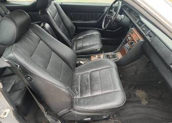 Mercedes c124 coupe wnętrze