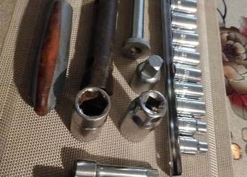 Zestaw kluczy nasadowych i inne