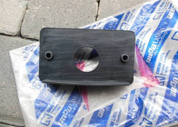 Podkładka lusterka prawego Fiat 126p FL 126 bis nowa oryginał 7556388