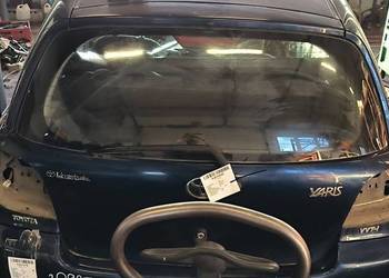 KLAPA TOYOTA YARIS I 8P4