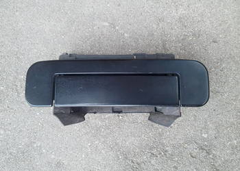 Audi 80 B3 B4 Klamka zewnętrzna Prawy tył 8A0839206 Czarna Audi 80 B3 B4 Klamka zewnętrzna Prawy tył 8A0839206 Czarna
