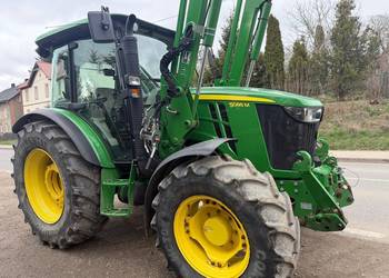 Ciągnik rolniczy John Deere 5085M rok 2015