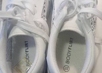 Sprzedam buty damskie