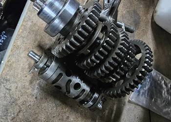 Triumph 955 skrzynia biegów wałek zdawczy wałki tryb tryby zębatki sprint