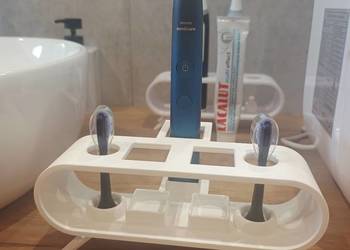 Stojak pod 3 szczoteczki oraz 2 końcówki Philips Sonicare