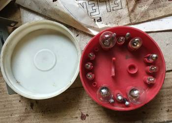 Zapas żarowek samochodow PRL , zabytek F126p ,F125p