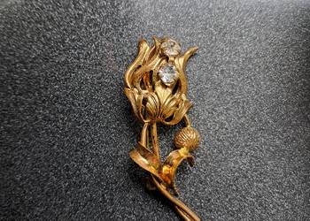 broszka z prlu z dwoma cyrkoniami stan bdb długość 5 cm broszka z prlu z dwoma cyrkoniami stan bdb długość 5 cm