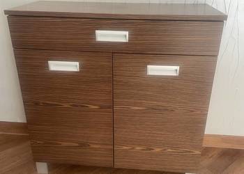 Sprzedam piękną komodę fornir brązowe paski srebrne detale